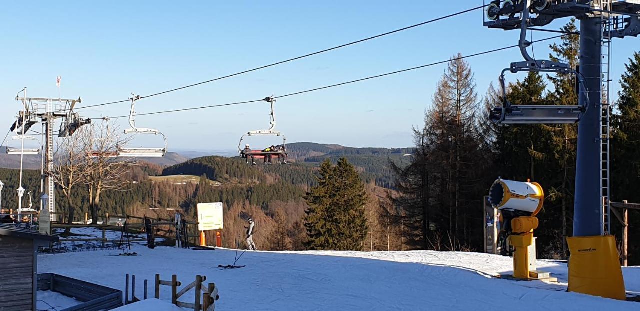 Pension Sauerland ヴィンターベルク エクステリア 写真